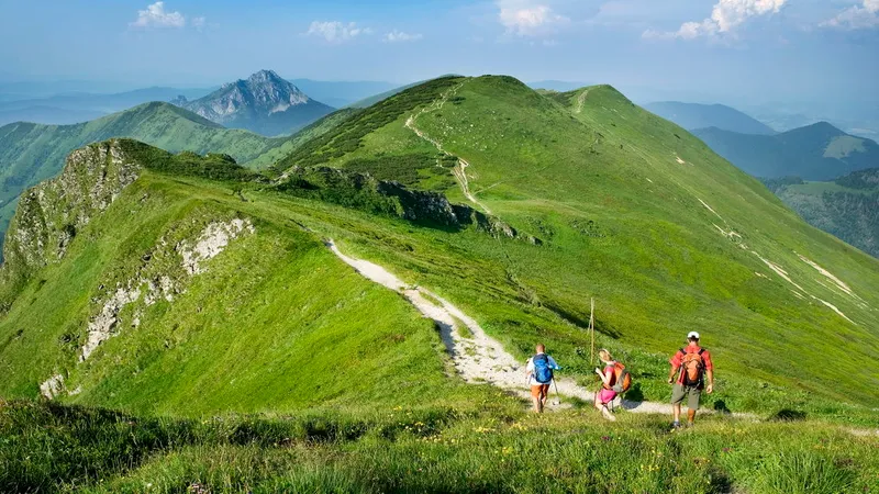 Metaforická hrebeňová túra symbolizujúca šachový rast